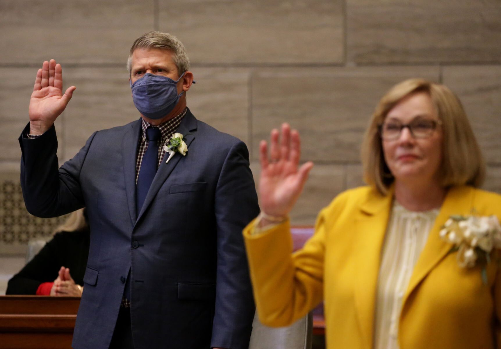 New lawmakers sworn in as Missouri's 2021 legislative session starts